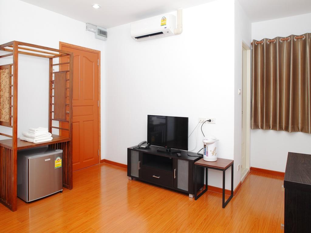 Double Dd House At Mrt Sutthisarn Bangkok Kamer foto
